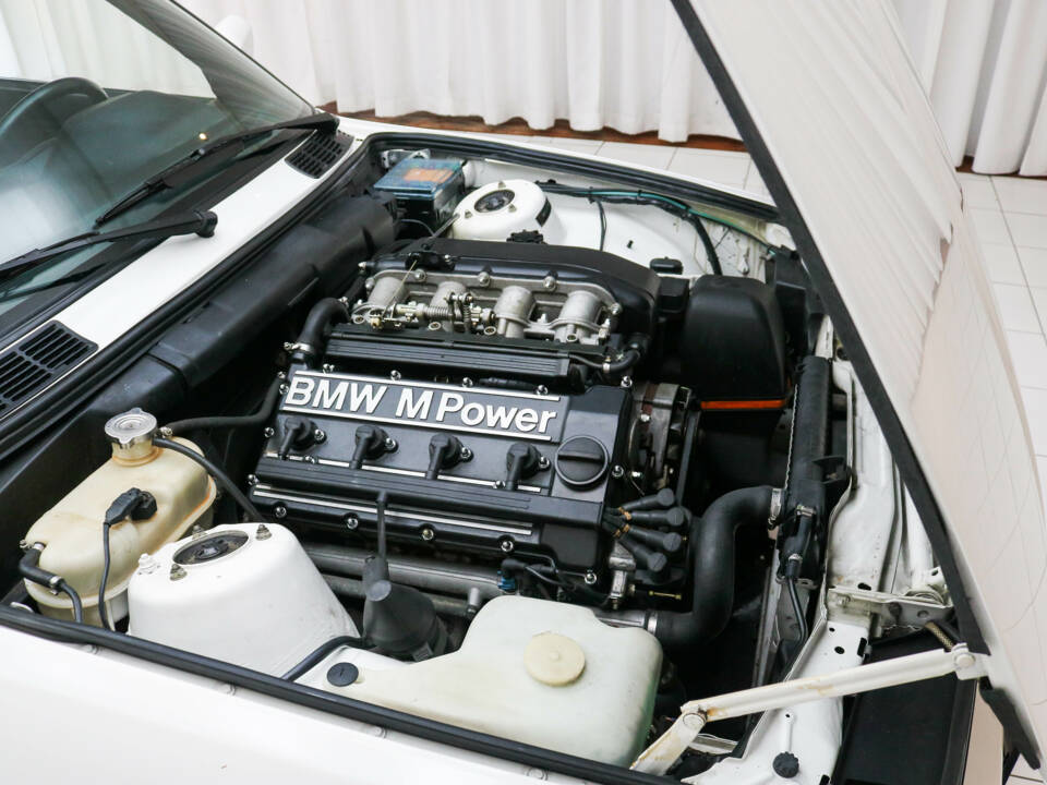 Bild 14/21 von BMW M3 (1990)