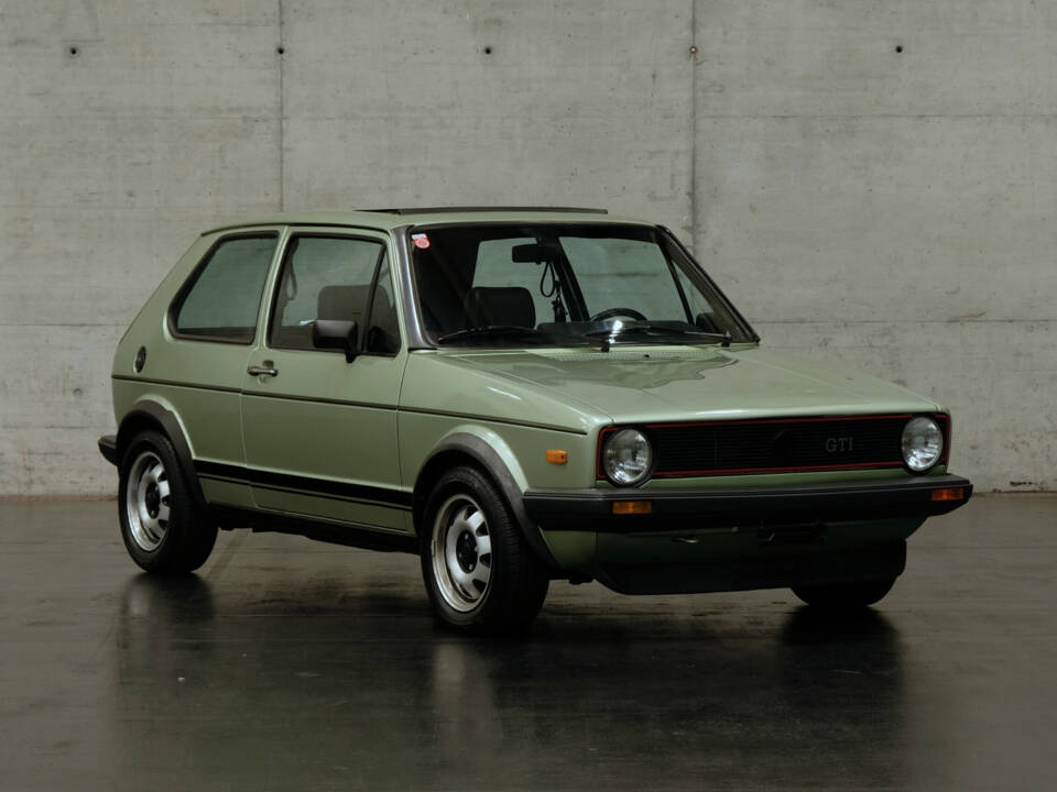 Image 3/24 of Volkswagen Golf Mk I GTI 1.6 (1981)