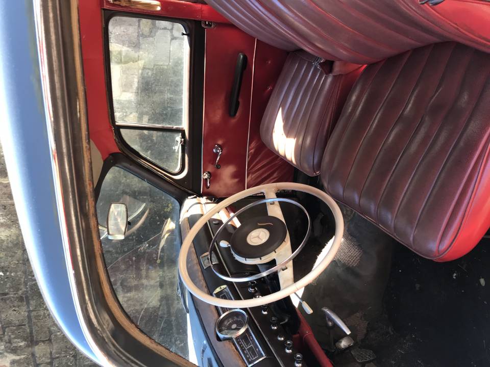 Bild 22/27 von Mercedes-Benz 190 b (1961)