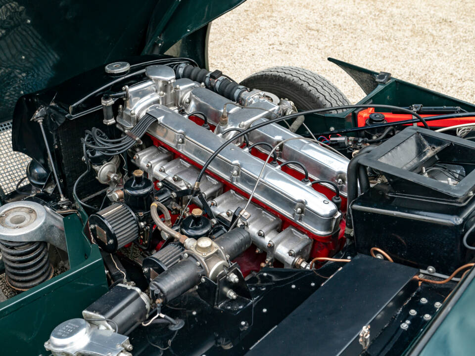 Image 36/38 of Aston Martin DB 2&#x2F;4 Mk III (1959)