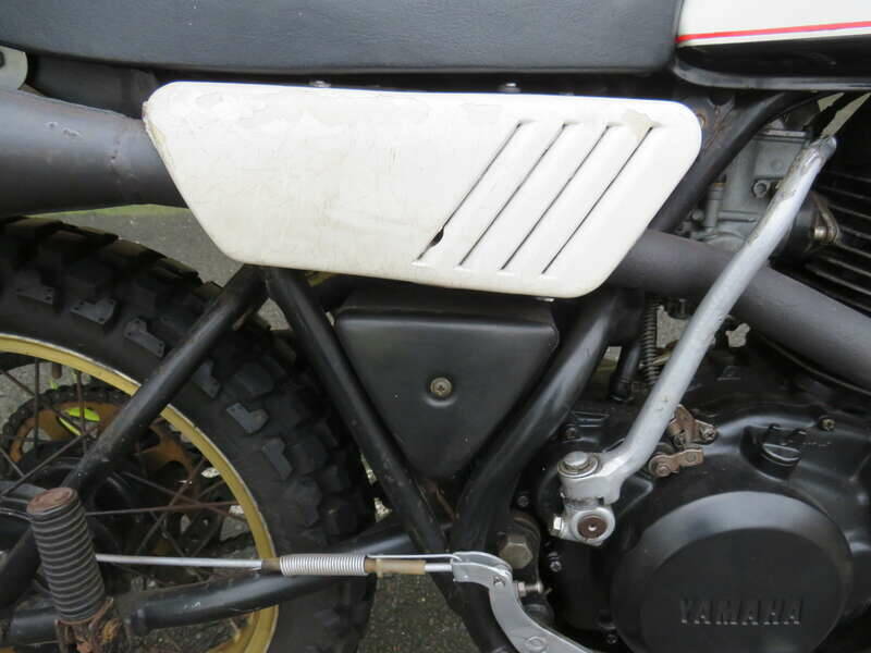 Image 15/43 of Yamaha DUMMY (1980)