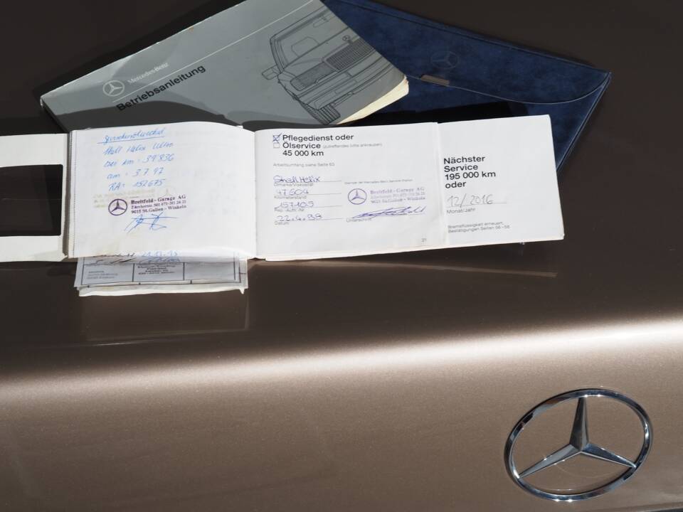 Bild 29/53 von Mercedes-Benz 300 E 4-Matic (1993)