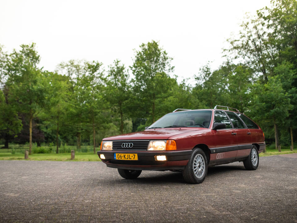 Imagen 44/45 de Audi 100 Avant 2.2 quattro (1986)