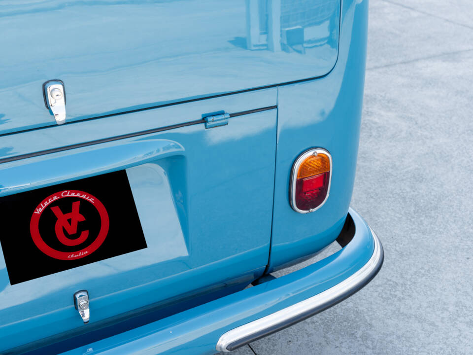 Image 21/89 of Volkswagen T1 Samba (1966)