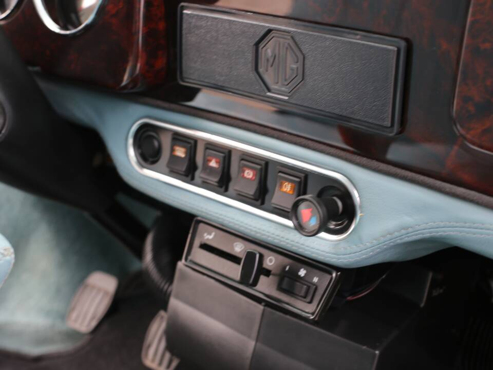 Image 18/50 de Mini Cooper 1.3i MPI (1999)