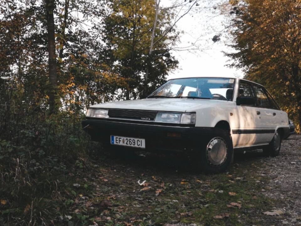 Bild 1/9 von Toyota Camry (1985)