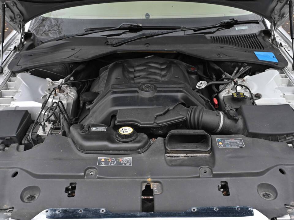 Image 5/50 of Jaguar XJ 8 4.2 (2006)