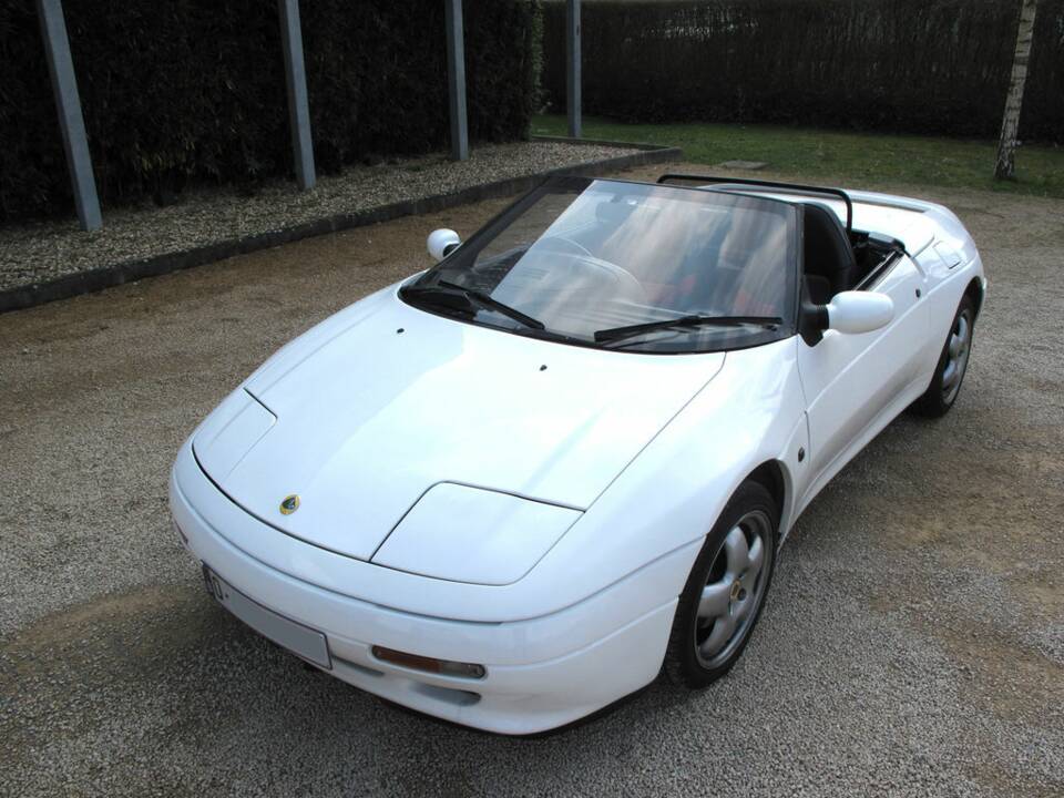 Immagine 6/8 di Lotus Elan SE (1990)