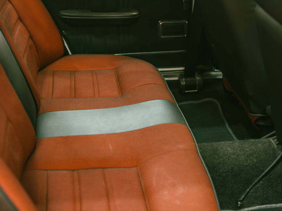 Bild 23/34 von Alfa Romeo Giulia Nuova Super 1600 (1979)