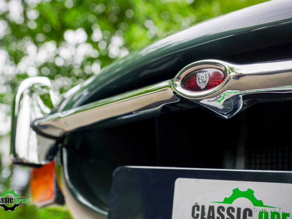 Afbeelding 33/61 van Jaguar E-Type (2+2) (1969)