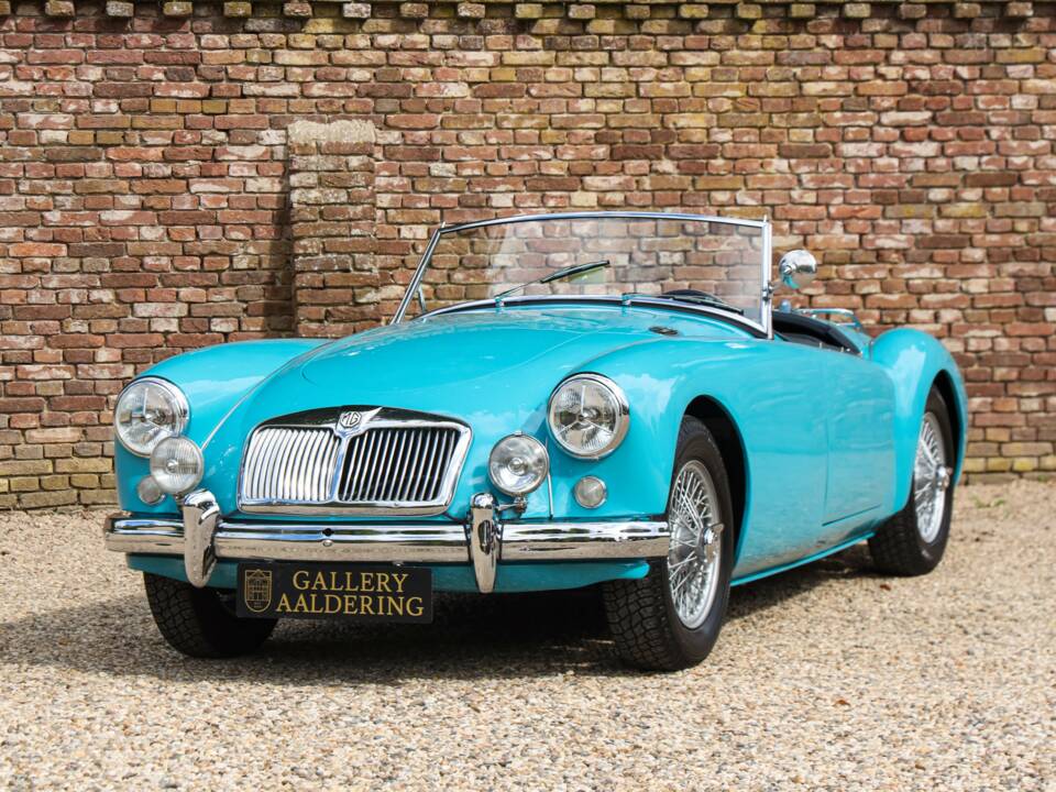 Image 40/50 of MG MGA 1600 (1958)