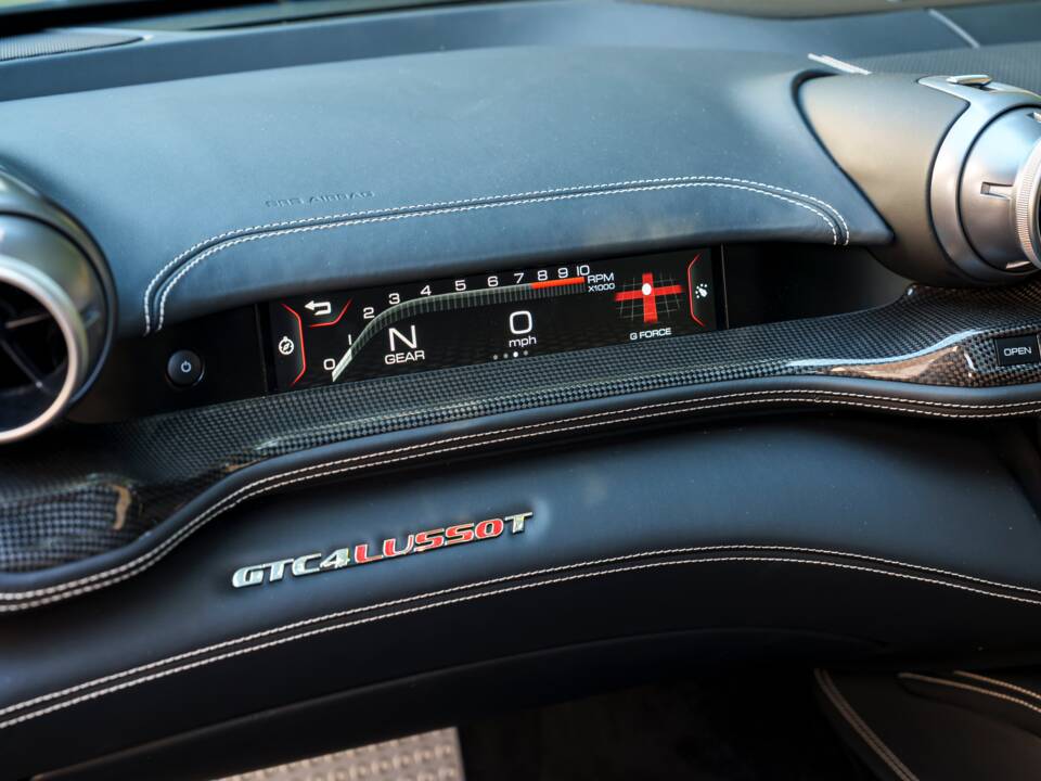 Bild 28/36 von Ferrari GTC4Lusso T (2020)