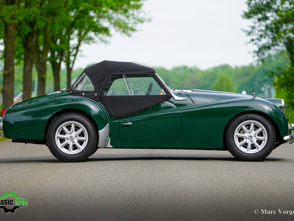 Image 27/41 of Triumph TR 3A (1959)