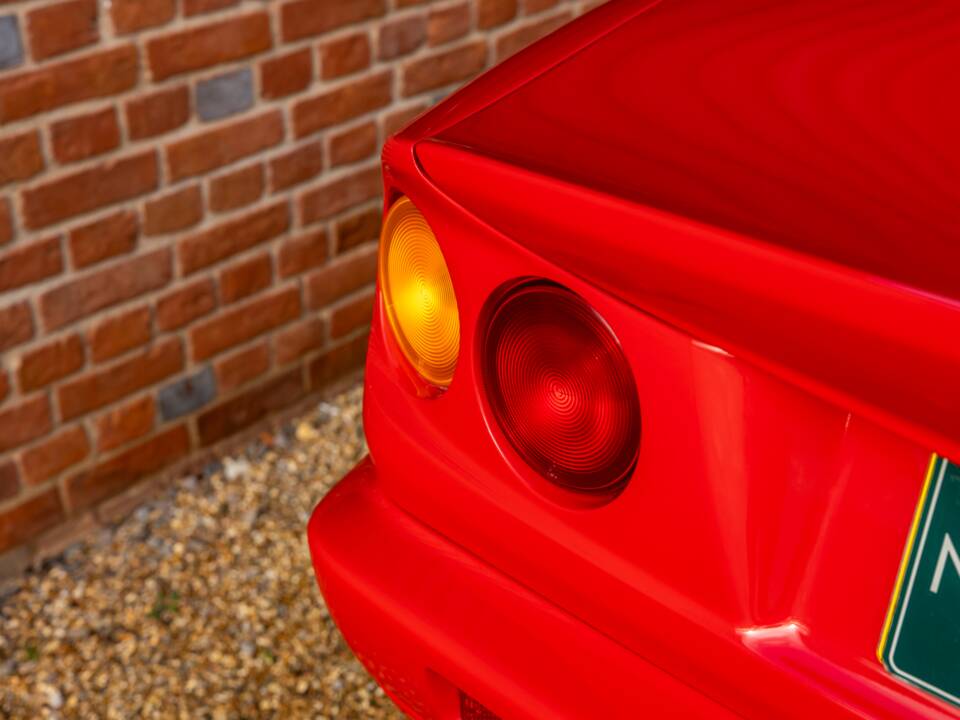 Imagen 13/58 de Aston Martin V8 Coupé (1997)