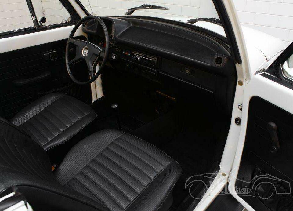 Image 11/19 of Volkswagen Beetle 1600 (1979)