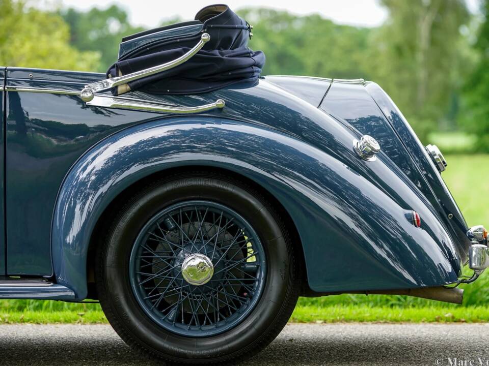 Image 40/59 of Bentley 4 1/4 Litre (1936)