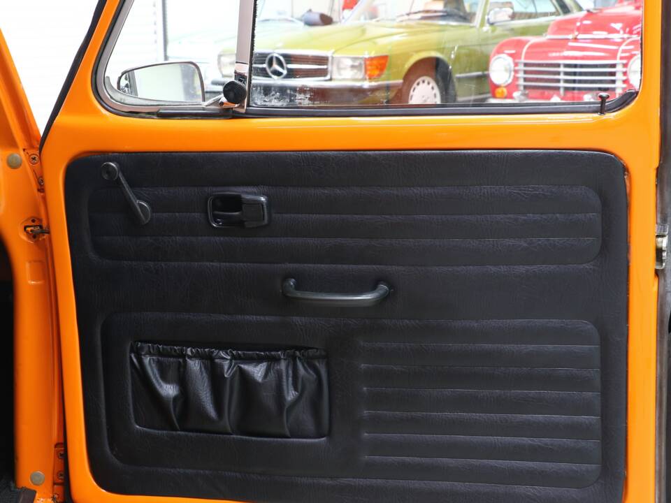 Bild 25/31 von Volkswagen Käfer 1200 (1972)