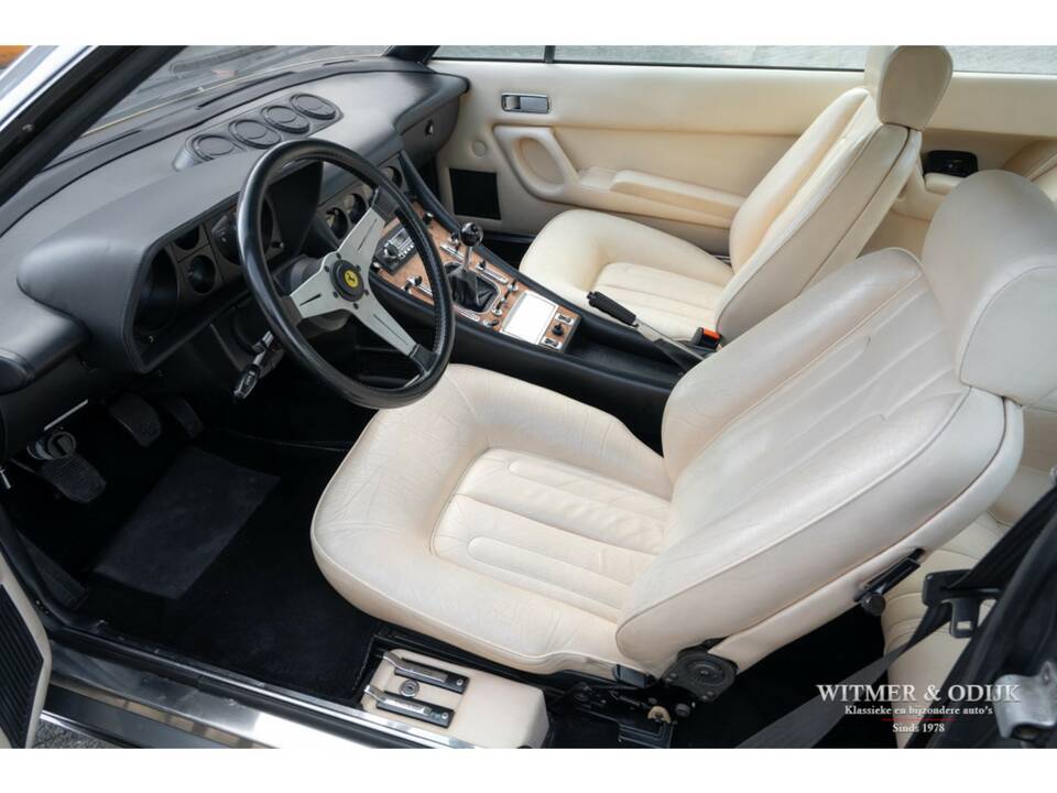 Immagine 6/33 di Ferrari 400i (1981)