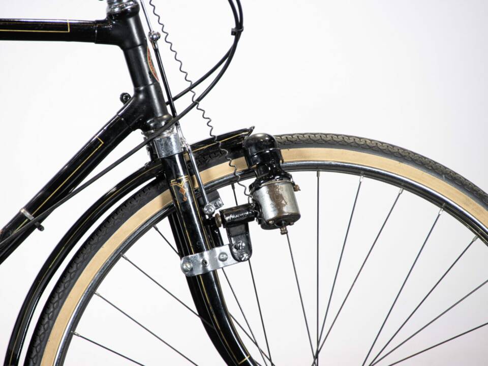 Image 26/50 of Bianchi Cesare (1939)