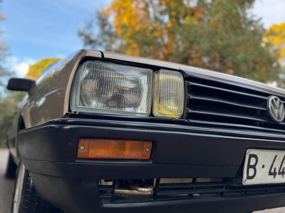 Image 9/57 of Volkswagen Passat 2.0 (1987)