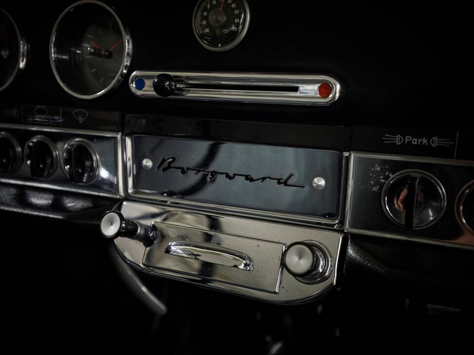 Image 41/96 de Borgward P 100 2.3 Litre (1960)