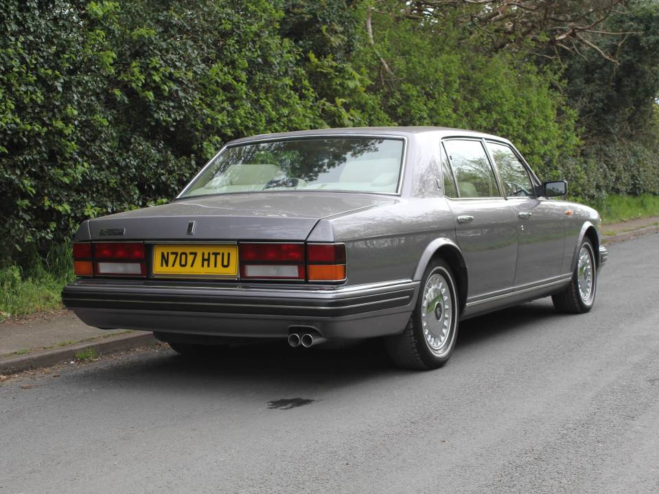 Image 6/20 of Rolls-Royce New Silver Dawn (1996)