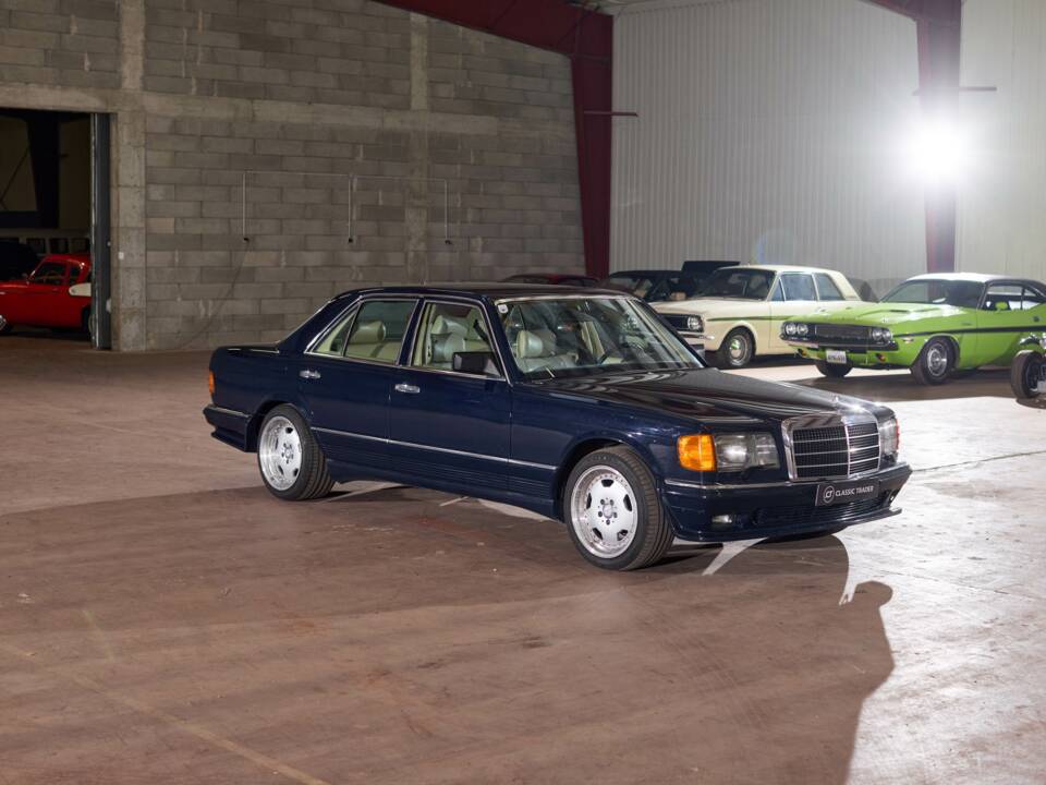 Bild 16/43 von Mercedes-Benz 380 SE (1984)