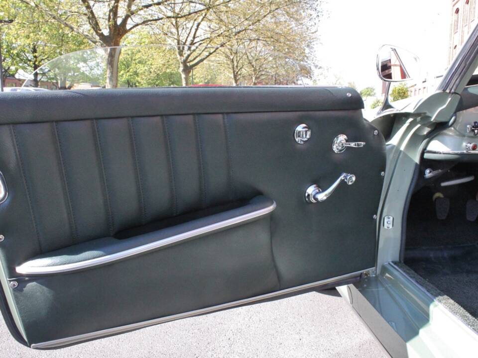 Imagen 11/14 de Mercedes-Benz 190 SL (1963)