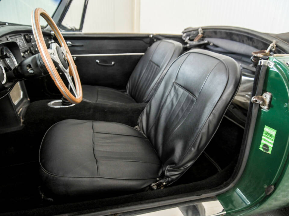 Immagine 24/50 di MG MGB (1965)