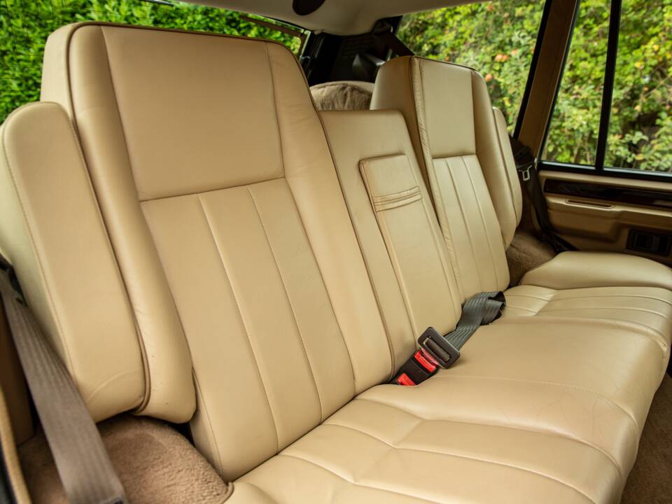 Bild 36/50 von Land Rover Range Rover Classic Vogue SE (1993)