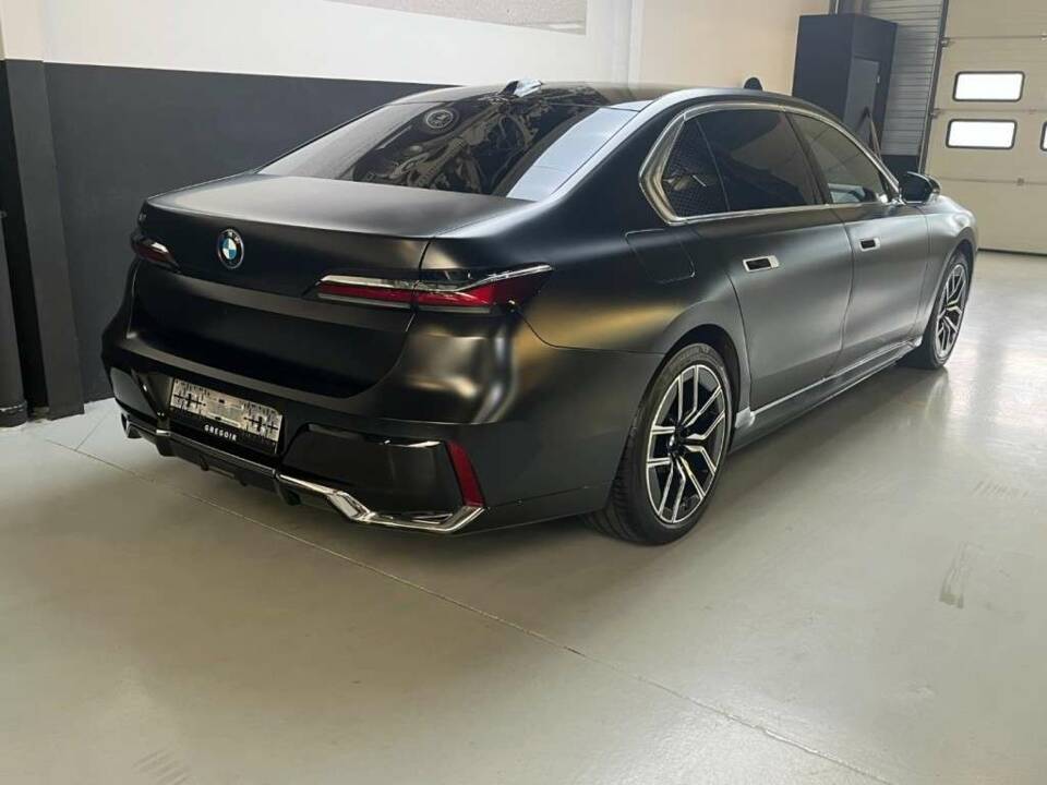 Image 34/50 de BMW i7 eDrive50 (2023)