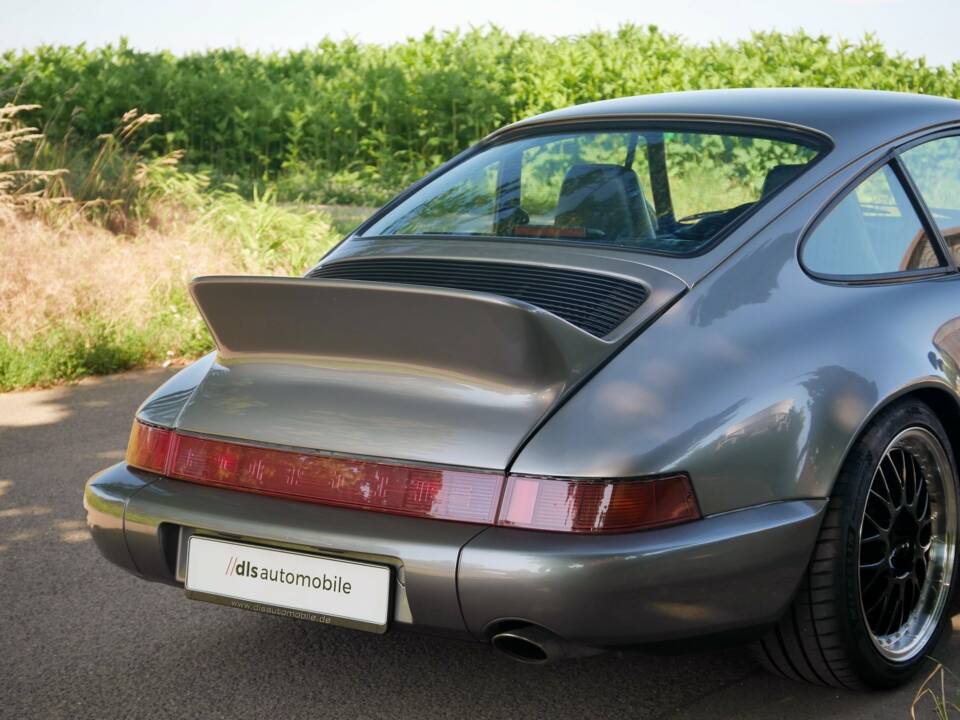 Immagine 11/31 di Porsche 911 Carrera 4 (1989)