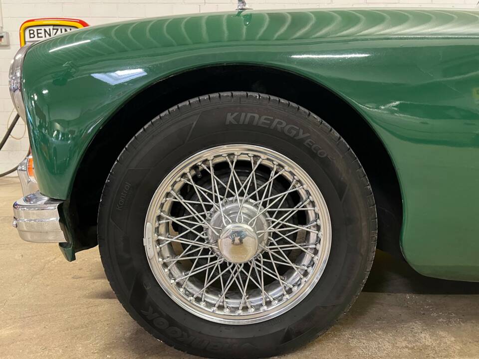 Imagen 6/17 de MG MGA 1500 (1958)