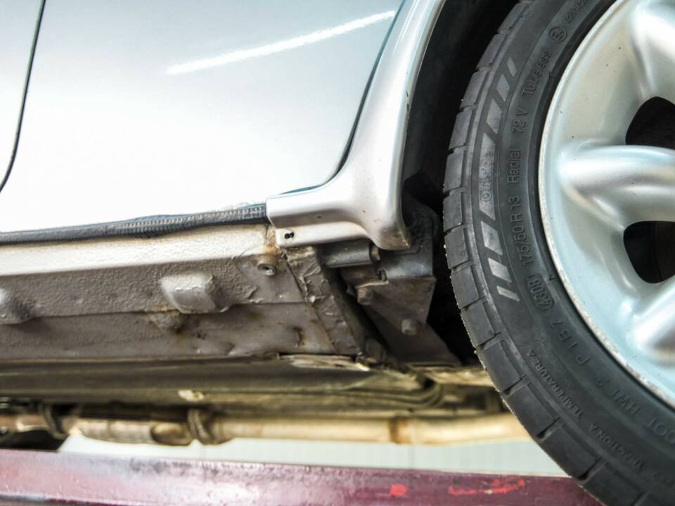 Bild 42/50 von Mini Cooper 1.3i MPI (1999)