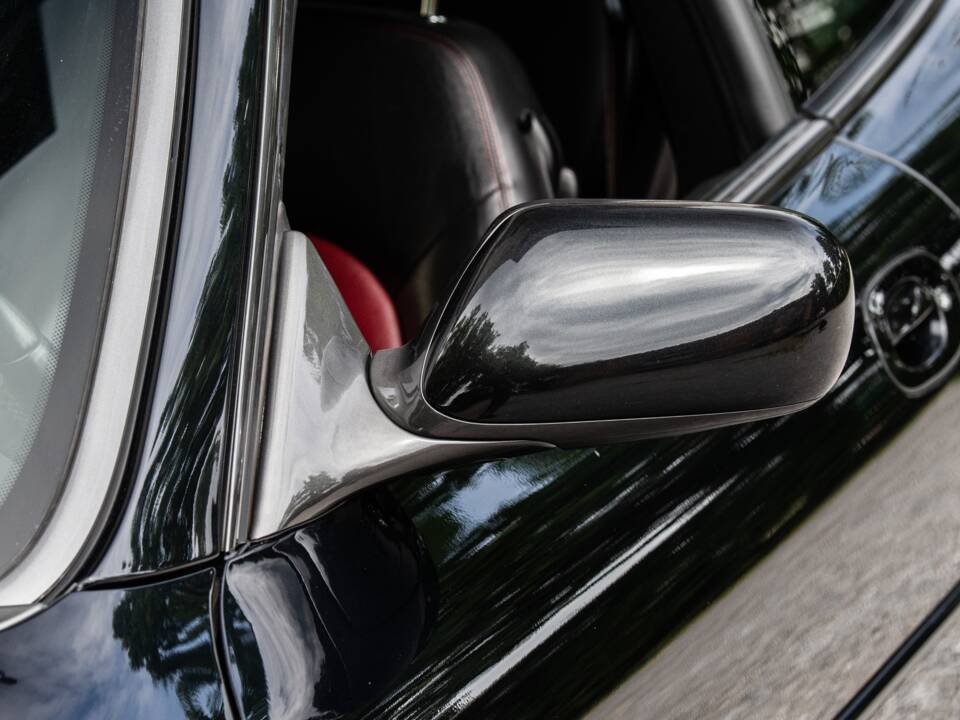 Image 13/41 de Jaguar XKR (2003)