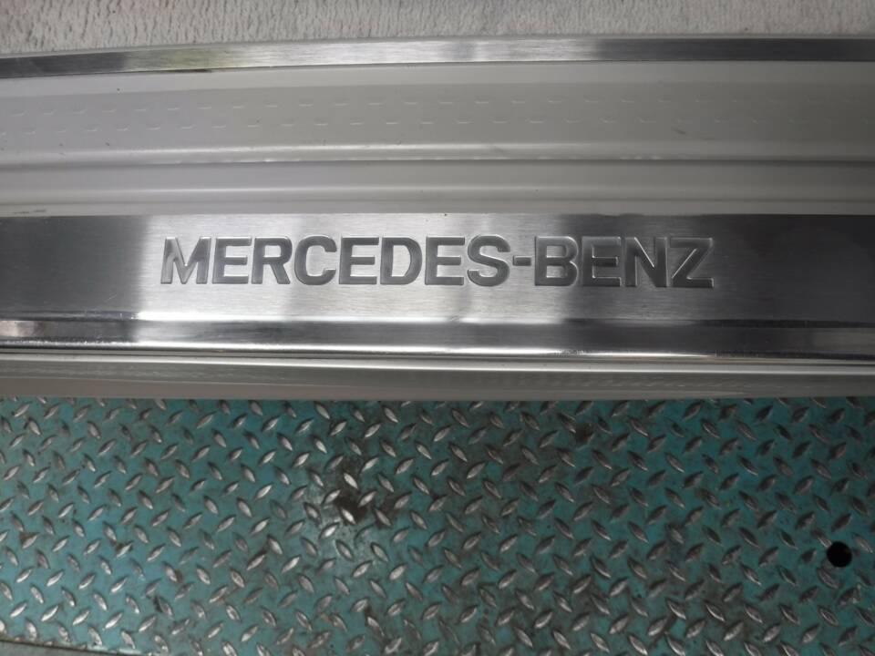 Imagen 16/49 de Mercedes-Benz SL 500 (2000)