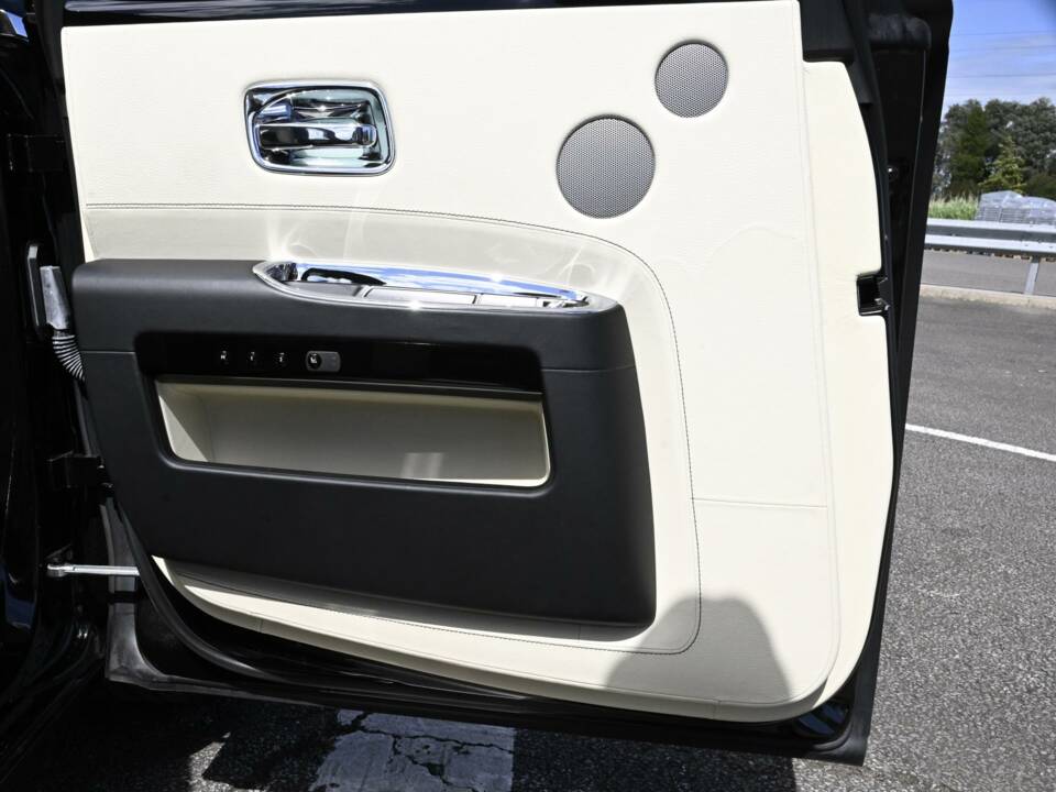 Immagine 34/50 di Rolls-Royce Ghost (2010)