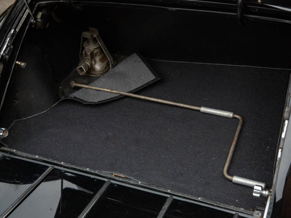 Image 48/50 of Bentley 4 1&#x2F;4 Litre (1938)