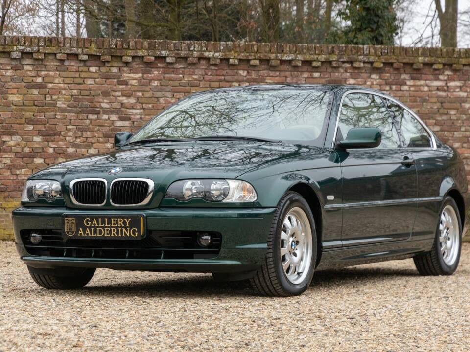 Bild 1/50 von BMW 323Ci (2001)