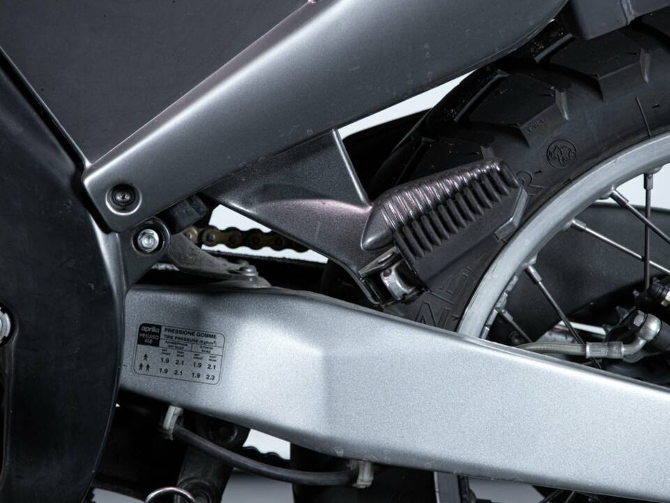 Immagine 18/50 di Aprilia DUMMY (2004)