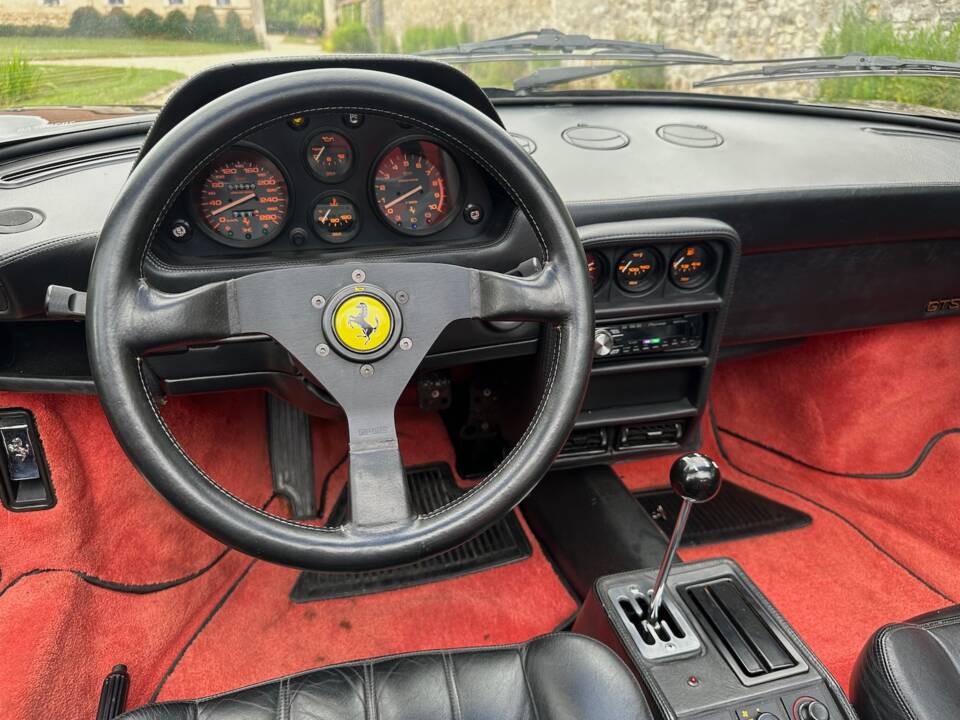 Bild 36/86 von Ferrari 328 GTS (1988)