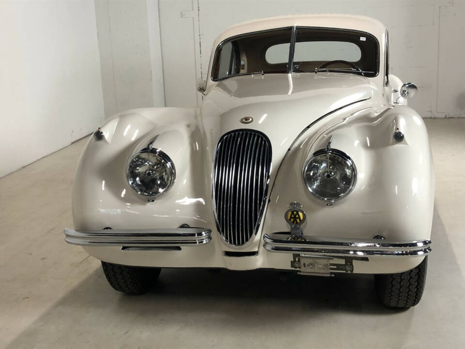 Immagine 4/24 di Jaguar XK 120 FHC (1952)