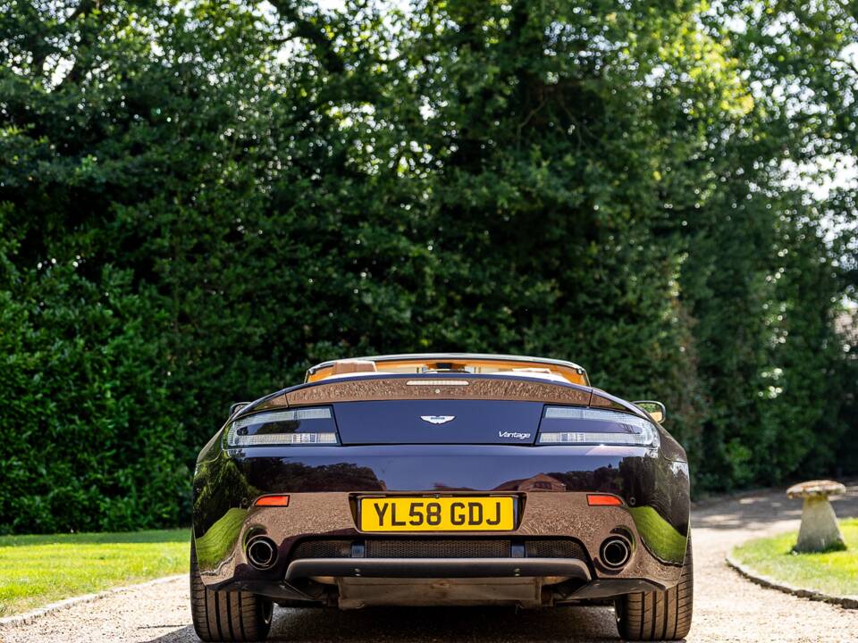 Bild 27/50 von Aston Martin V8 Vantage Roadster (2008)