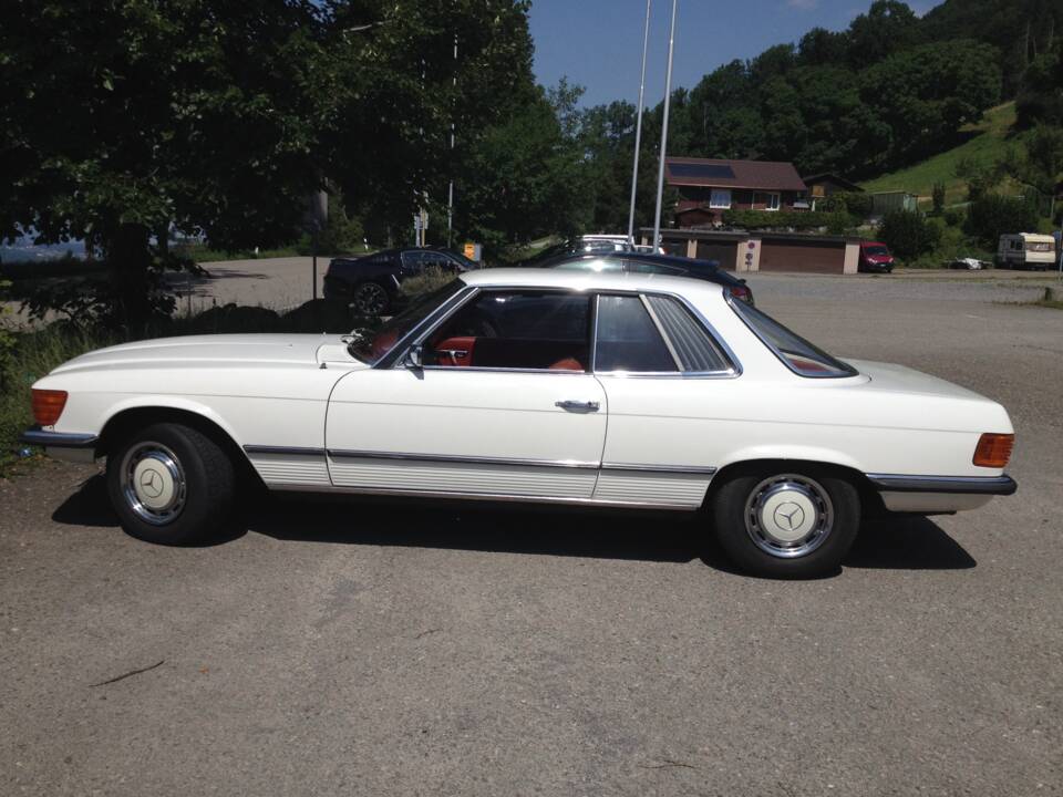 Image 3/8 of Mercedes-Benz 350 SLC (1972)