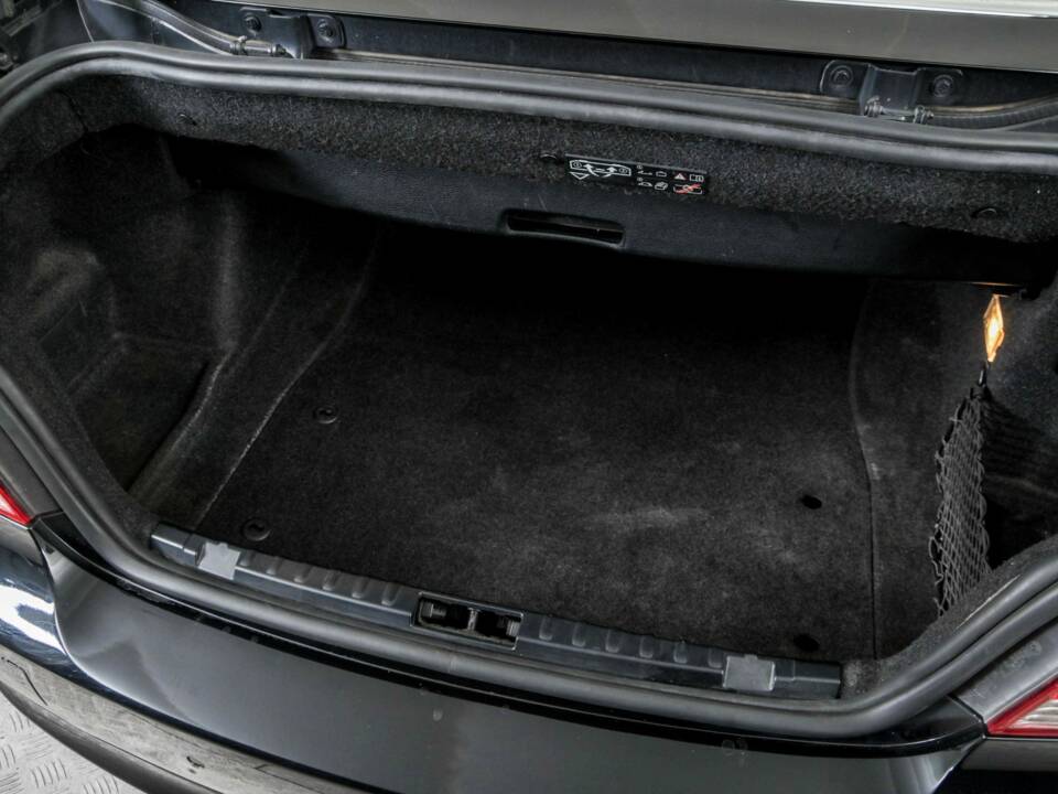 Image 42/50 de BMW 120i (2008)