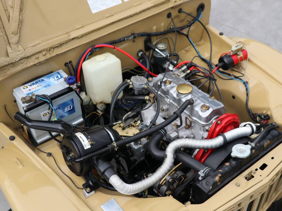 Image 12/50 de Suzuki LJ 80 (1980)