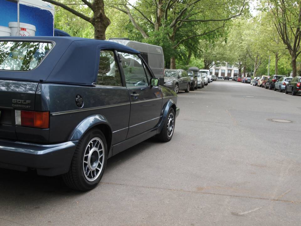 Image 6/148 of Volkswagen Golf Mk I Convertible 1.6 (1988)