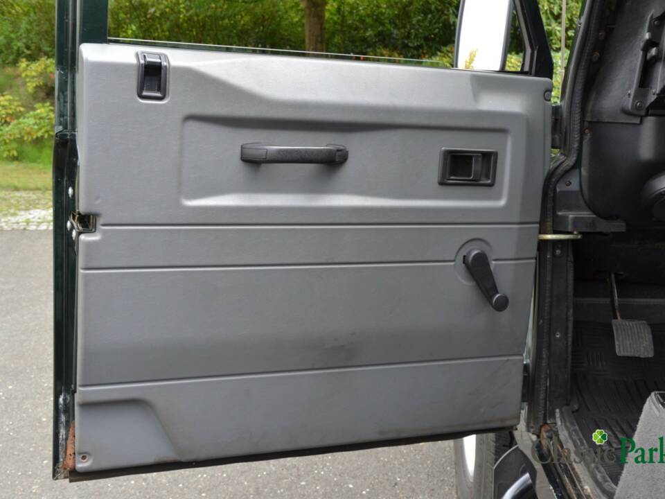 Afbeelding 15/50 van Land Rover Defender 110 Td5 (2000)