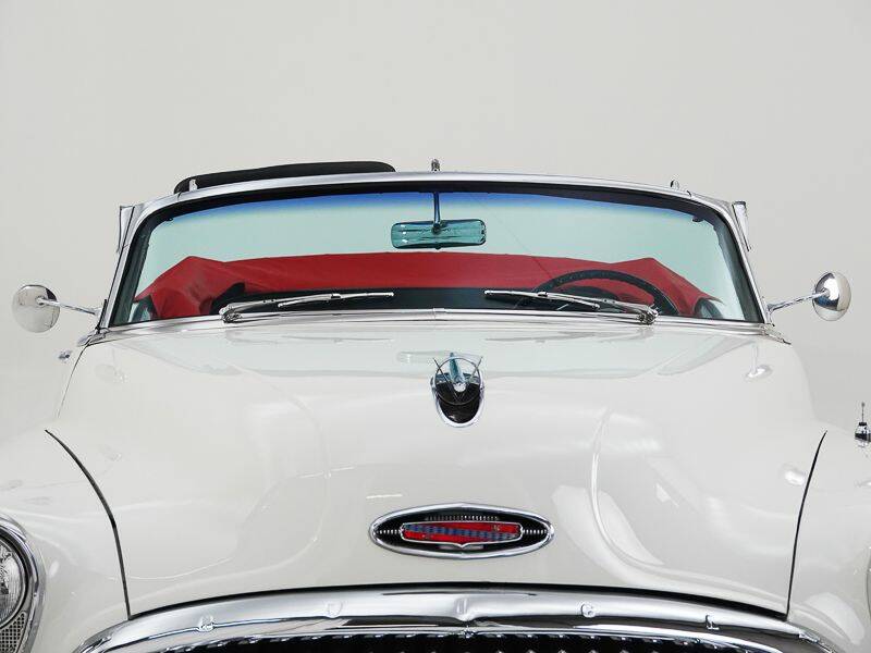 Image 7/15 of Buick Roadmaster Skylark (1953)