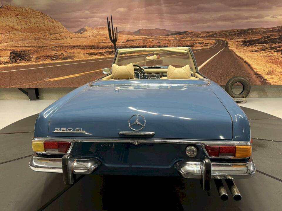 Image 13/36 de Mercedes-Benz 280 SL (1970)